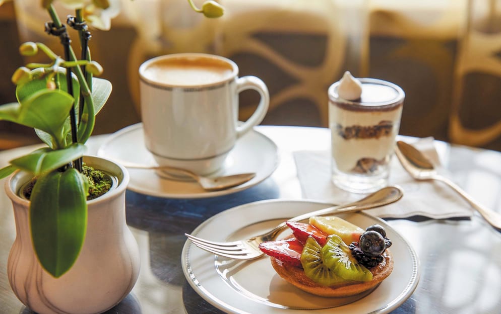 RSSC, Seven Seas Voyager, Coffee Connection 3.jpg